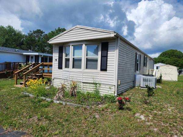 1988 Fleetwood Manufactured Home
