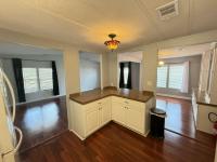 1983 SCHU HS Manufactured Home
