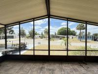 1983 SCHU HS Manufactured Home