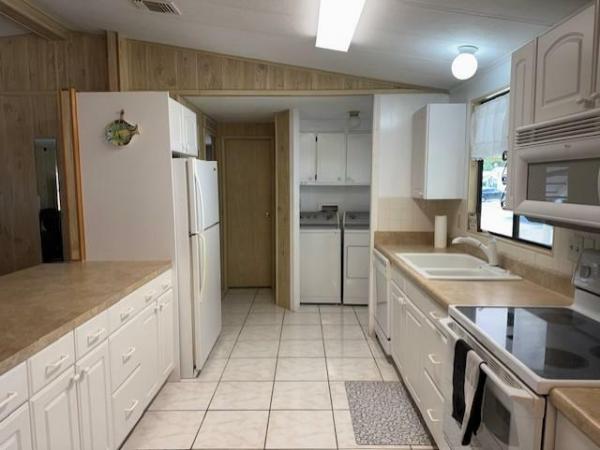 1985 Palm Harbor Manufactured Home