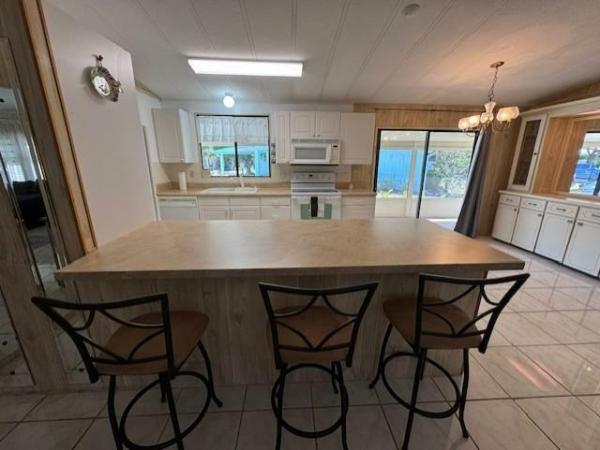 1985 Palm Harbor Manufactured Home