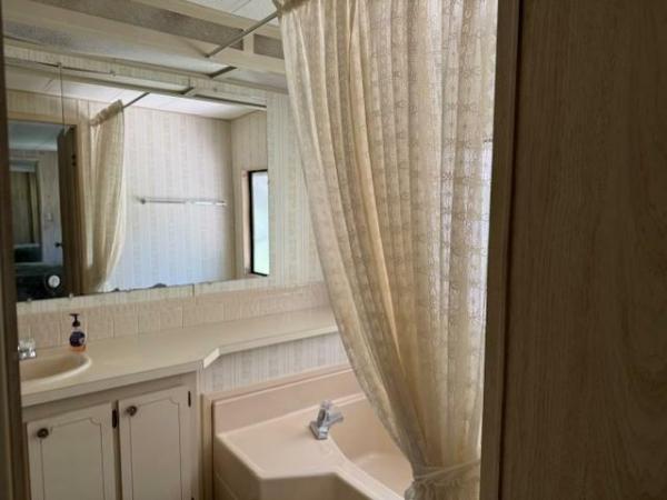 1985 Palm Harbor Manufactured Home