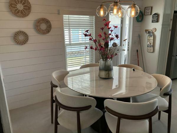 1985 Fleetwood HS Manufactured Home