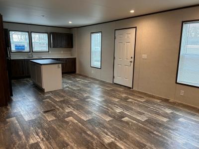 Photo 5 of 10 of home located at 1237 N Us 27 #123 Portland, IN 47371