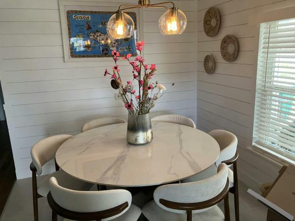 1985 Fleetwood HS Manufactured Home