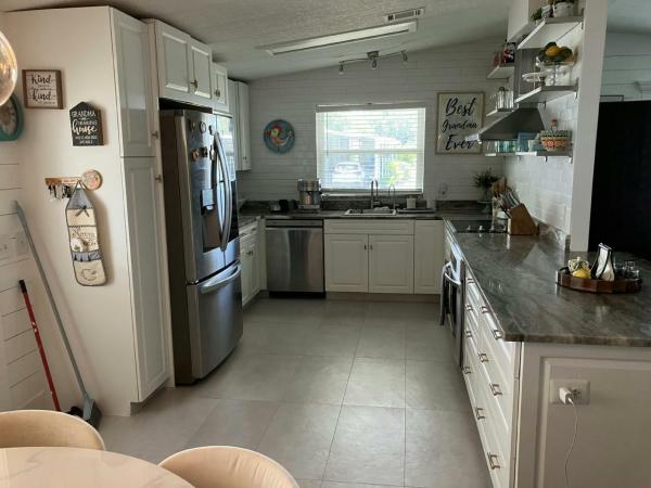 1985 Fleetwood HS Manufactured Home