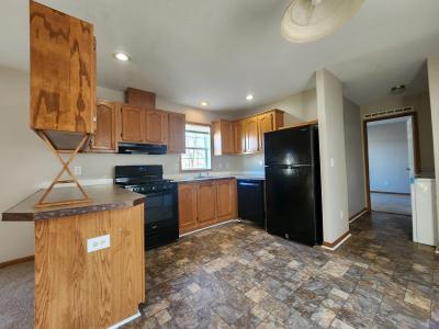 Photo 3 of 13 of home located at 49 Brookside Manor Goshen, IN 46526