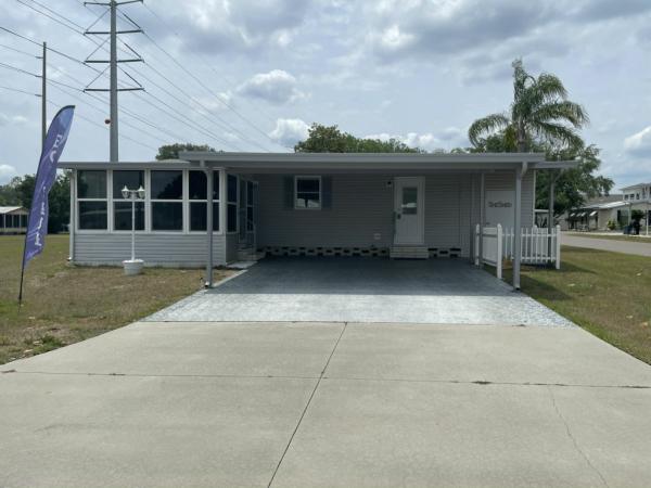 1990 SUNR Mobile Home For Sale