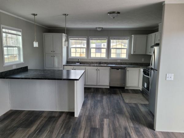 2023 Dutch Diamond II Mobile Home For Sale