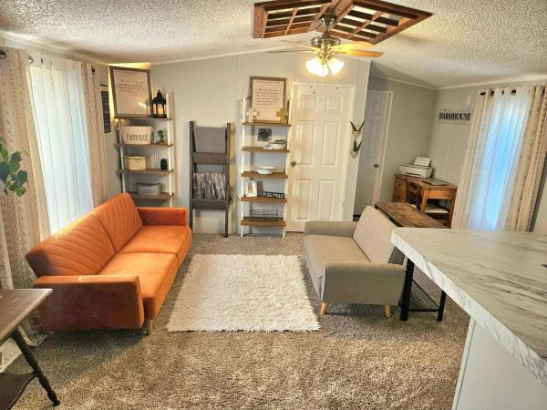 2000 Radi mobile Home