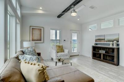 Photo 4 of 17 of home located at 18 Tranquility Trails Way Willis, TX 77318