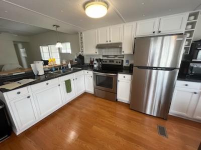 Photo 4 of 15 of home located at 2550 State Rd. 580 #0229 Clearwater, FL 33761