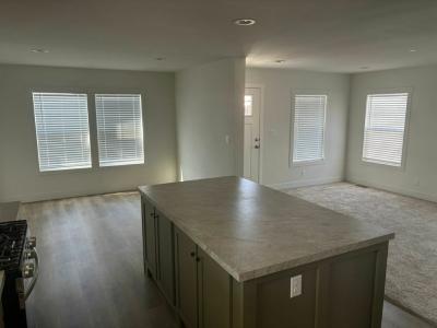 Photo 3 of 11 of home located at 725 W. Thornton Avenue, #31 Hemet, CA 92543