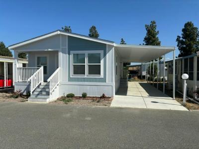 Photo 5 of 11 of home located at 725 W. Thornton Avenue, #31 Hemet, CA 92543