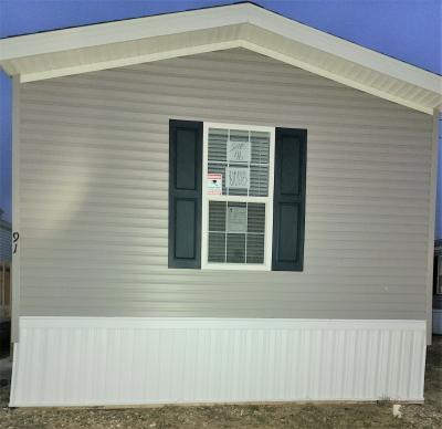 Mobile Home at 10610 East St Rt 762 #91 #91B Lockbourne, OH 43137