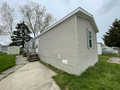 Mobile Home at 40228 Heather Ct Sterling Heights, MI 48310