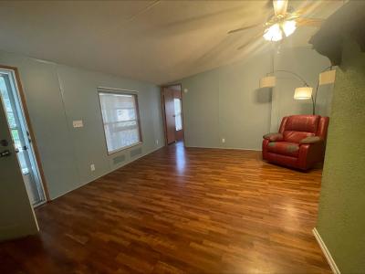 Photo 2 of 15 of home located at 427 Gulf Stream Dr. S Lake Alfred, FL 33850