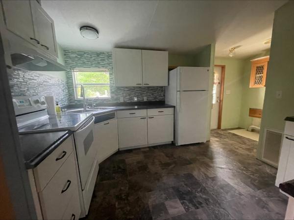 2002 NOBI N810658A/B Mobile Home