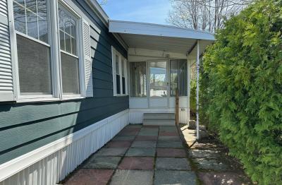 Photo 5 of 22 of home located at 22 Farmington Drive Dover, NH 03820