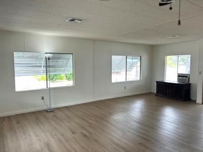 Photo 4 of 9 of home located at 195 Tierra Rejada Road #214 Simi Valley, CA 93065