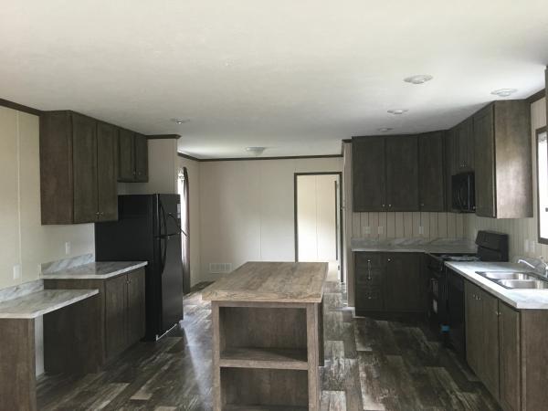 Photo 1 of 2 of home located at 1404 Marblehead Dr. Lot 1404Mb Mishawaka, IN 46544