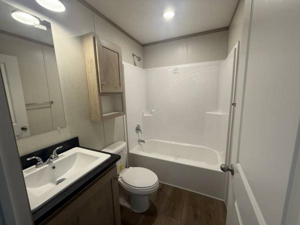 2025 Clayton 5616-4200 Adrenaline  Home