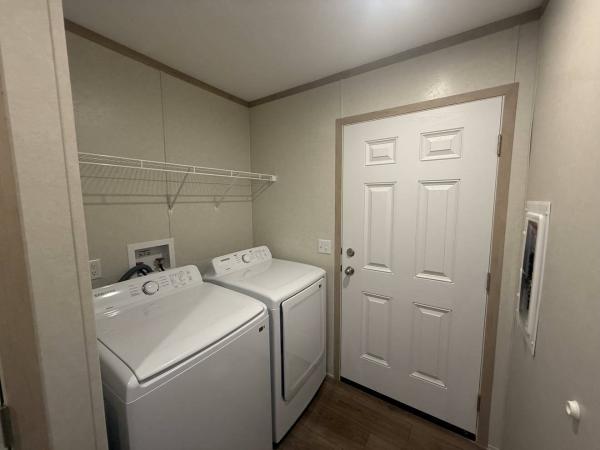 2025 Clayton 5616-4200 Adrenaline  Home