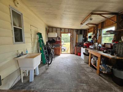 Photo 4 of 22 of home located at 29 El President Blvd Leesburg, FL 34748