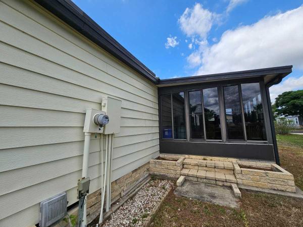 1990 Fleetwood Barrington Mobile Home