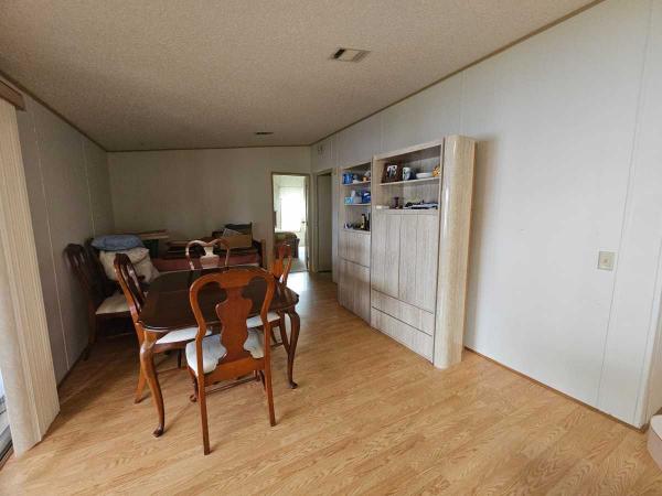 1990 Fleetwood Barrington Mobile Home