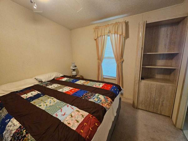 1990 Fleetwood Barrington Mobile Home