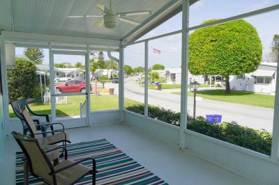 Photo 5 of 22 of home located at 525 NE Sapphire Way Jensen Beach, FL 34957