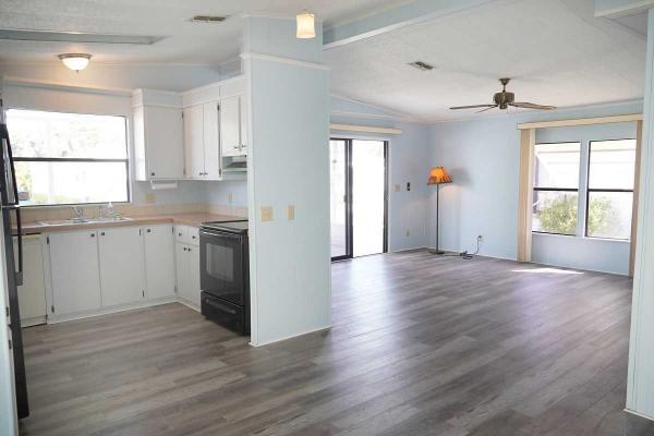 1983 Manufactured Home