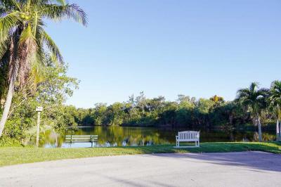 Photo 5 of 35 of home located at 603 NE Pearl Circle Jensen Beach, FL 34957
