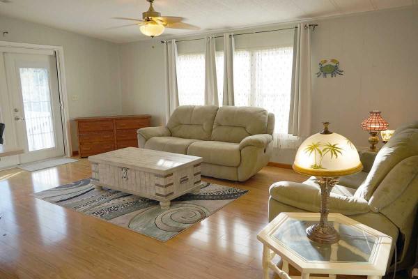 1983 Manufactured Home