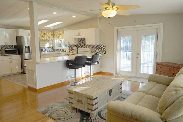 1983 Manufactured Home