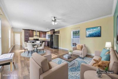 Photo 5 of 10 of home located at 500 Chaffee Rd South Jacksonville, FL 32221
