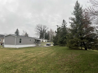 Photo 5 of 28 of home located at 9103 N. Union Street, Lot 59 Tecumseh, MI 49286