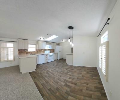 Photo 4 of 12 of home located at 500 Chaffee Rd South Jacksonville, FL 32221