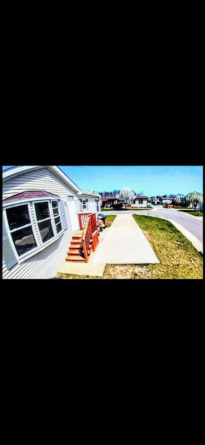 Photo 2 of 8 of home located at 1545 Sacramento Trail Hartland, MI 48353