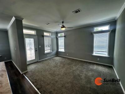Photo 5 of 27 of home located at 65 Maple Drive Labelle, FL 33935