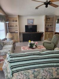 1983 Glenbrook MH Mobile Home