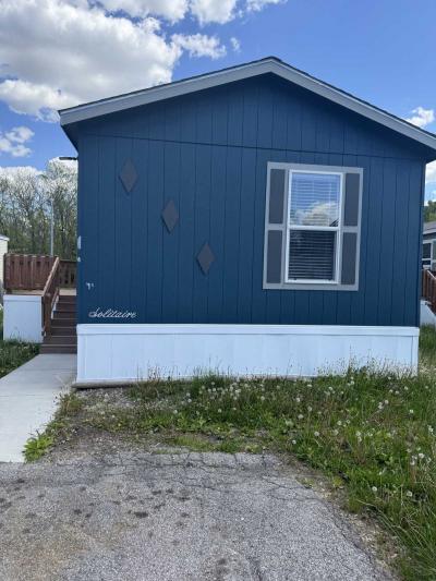 Photo 4 of 16 of home located at 8701 NE 107th Pl #175 Kansas City, MO 64157
