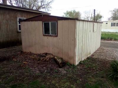 Photo 3 of 8 of home located at 1140 Johnson St Carlinville, IL 62626