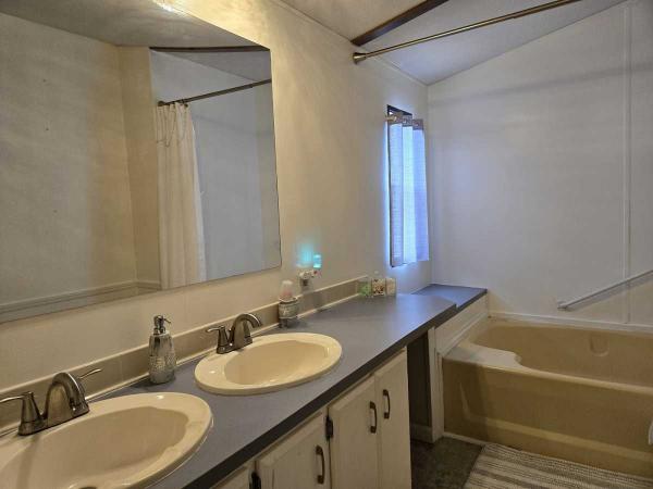 1986 Redman 631 Manufactured Home