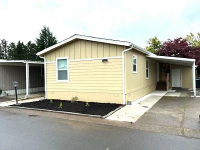 Photo 3 of 14 of home located at 1800 Lakewood Ct Sp. #37 Eugene, OR 97402
