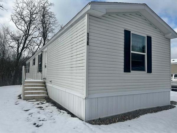 Commodore Mobile Home
