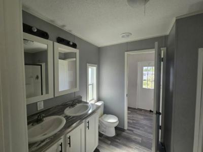 Photo 2 of 5 of home located at 4000 24th St N Unit 1520 Saint Petersburg, FL 33714