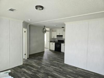 Photo 4 of 5 of home located at 4000 24th St N Unit 1520 Saint Petersburg, FL 33714