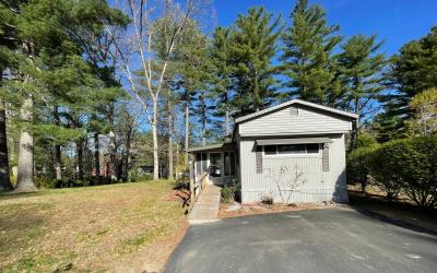 Photo 5 of 17 of home located at 5 Clovercrest Drive Nashua, NH 03062